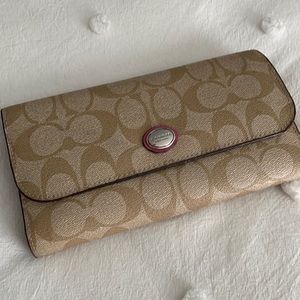 Coach wallet